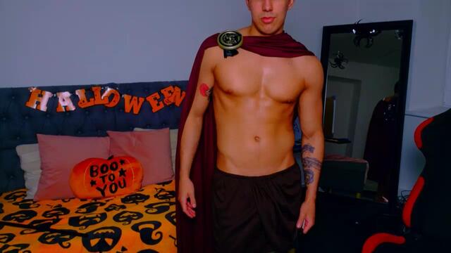 troy-efron: عارضة كاميرا ويب على Flirt4Free