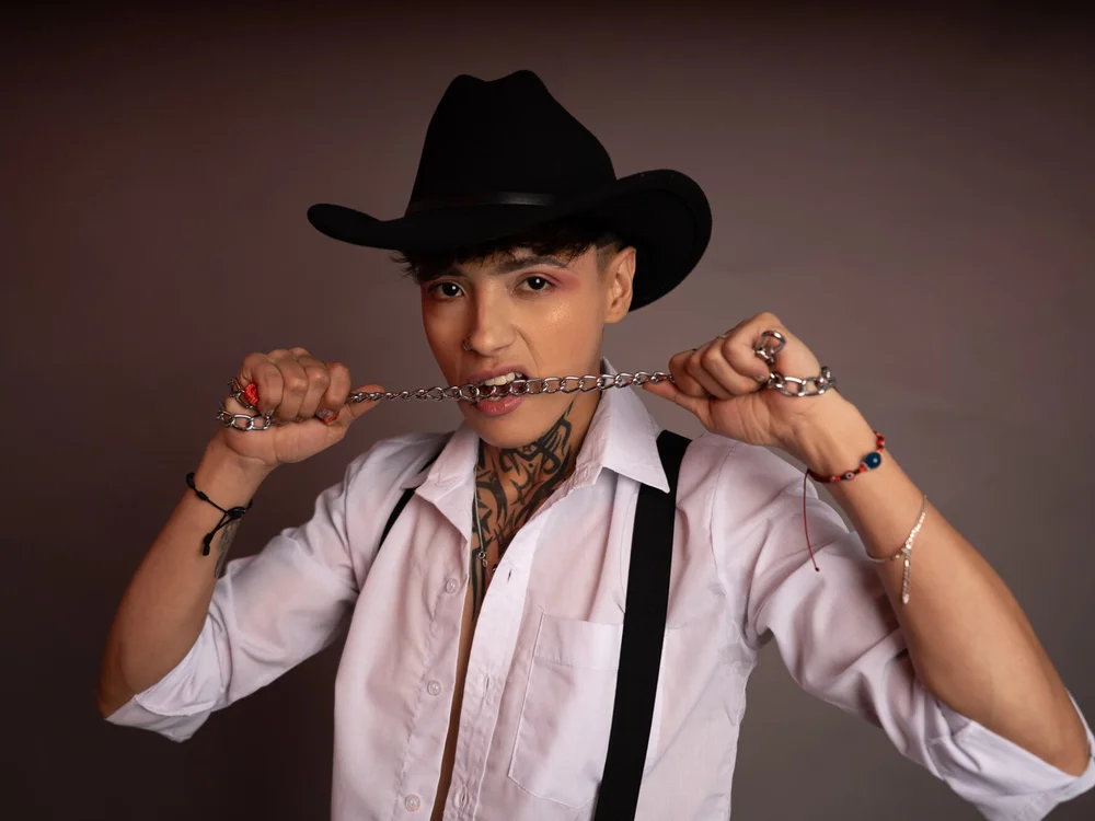 b3k_afrodict บน Stripchat: รูปภาพและโปรไฟล์