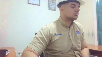 officeb0y di Cam4: foto model webcam