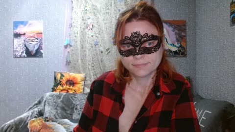 Preview photo of webcam model kiss-lina on BongaCams