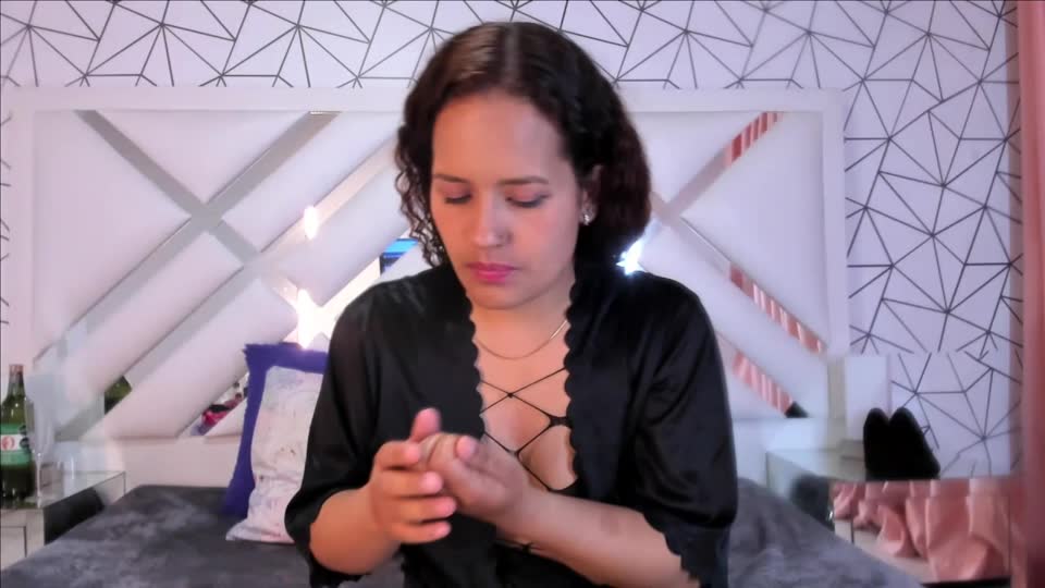 viviennekelly (XloveCam): foto un profils