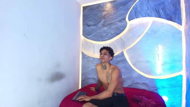 Preview photo of webcam model odell-bulmerr on Flirt4Free