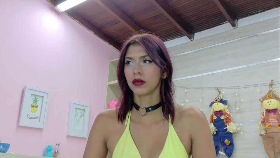 Preview photo of webcam model danikaserov on XloveCam