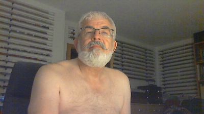 Preview photo of webcam model goatee_la on Cam4