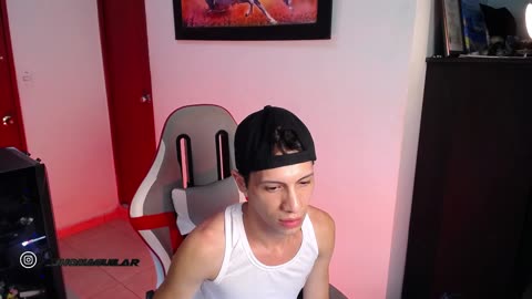 santiagocutex — BongaCams 直播模特：照片与资料