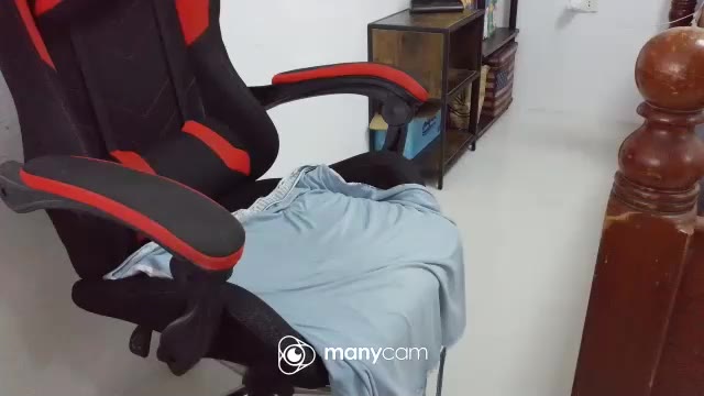 xxmonsterbigcockxx, modelo webcam de Chaturbate: fotos