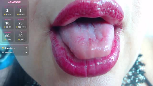 kerlydolly – уебкам модел в XloveCam: снимки