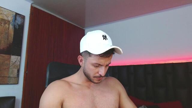 marcus-lafourt – Flirt4Free webkamerás modell