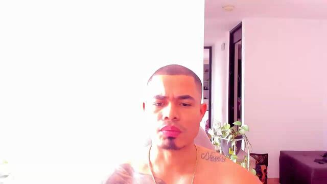 Preview photo of webcam model jackson-gray on Flirt4Free