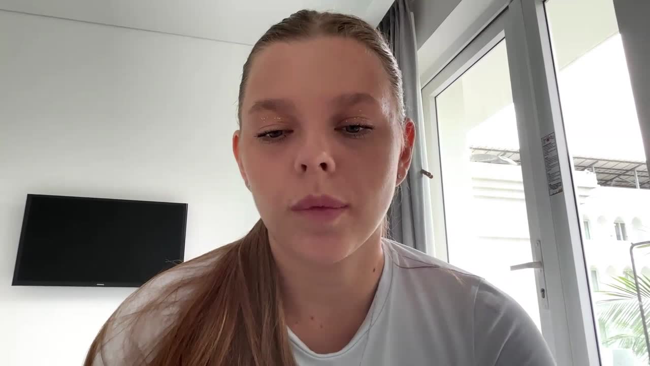 rhonabells: عارضة كاميرا ويب على XloveCam