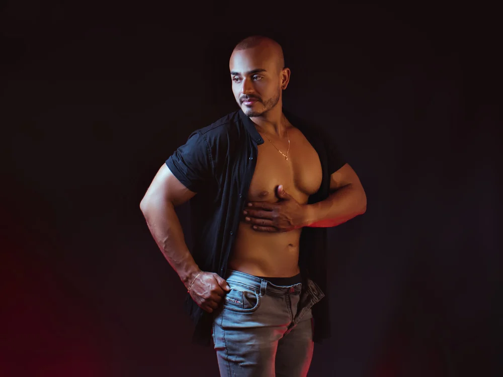 magnusclark ב-Stripchat: תמונות ופרופיל
