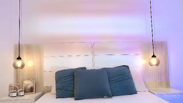 sophia__moore__ – уебкам модел в Chaturbate: снимки