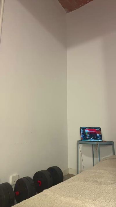 Фото вебкам-модели welltim88 на Cam4