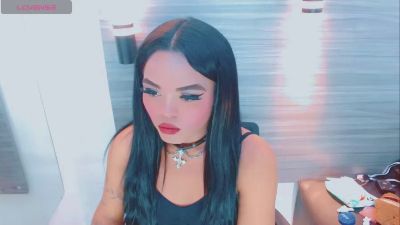 Preview photo of webcam model thiaravarannes on Cam4