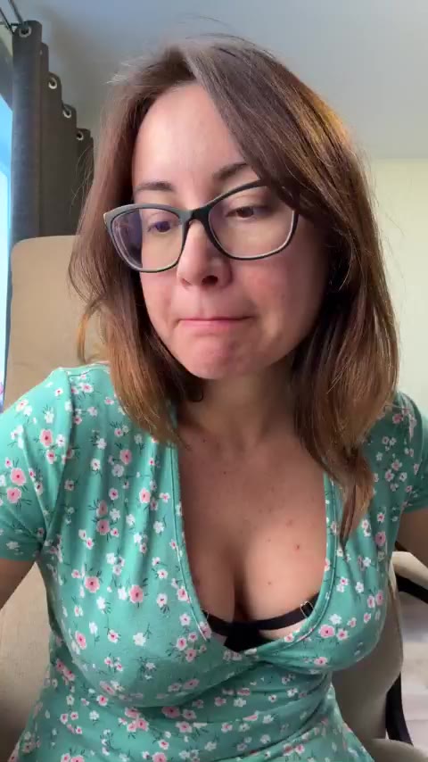rosiewilliamss – LiveJasmin webkamerás modell