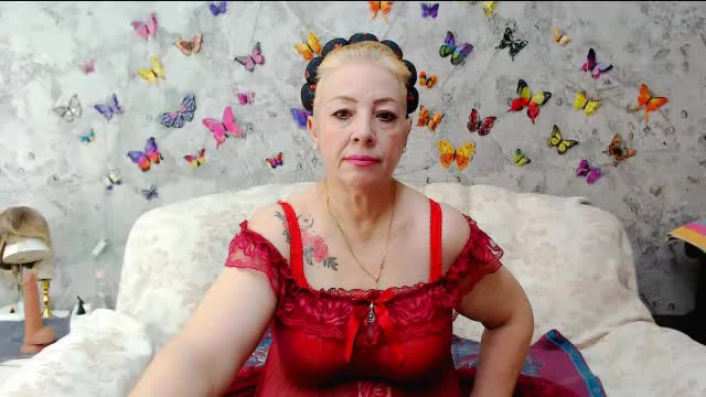 roxanagreatass, model webcam de XloveCam: fotos