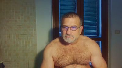 915051 – Cam4 webkamerás modell