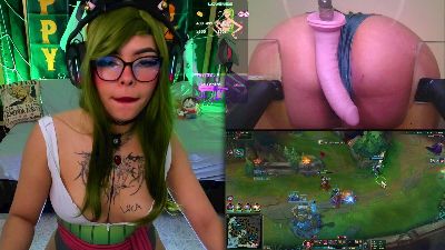 nyveth di Cam4: foto model webcam