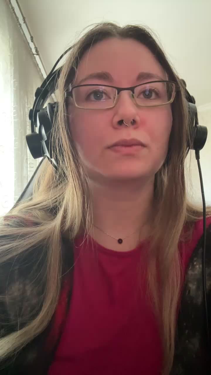 meeranda – XloveCam webkamerás modell