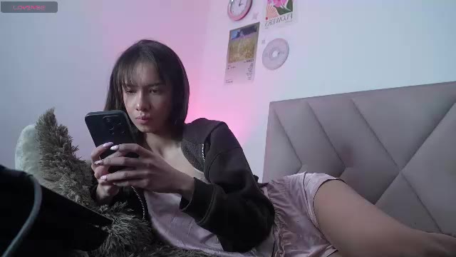 bonnieshyy, webcammodel på Chaturbate: fotos