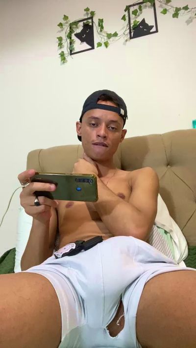 thallysson7 na Cam4: zdjęcia i profil