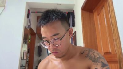 kuroky, webcam model na Cam4: slike