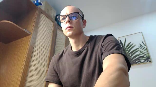 Preview photo of webcam model faben on Flirt4Free