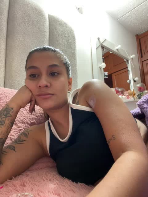 thaliaares – XloveCam webkamerás modell