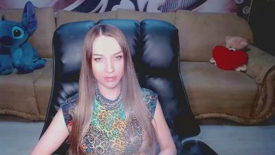 lovellymalina — Cam4 ওয়েবক্যাম মডেল: ছবি