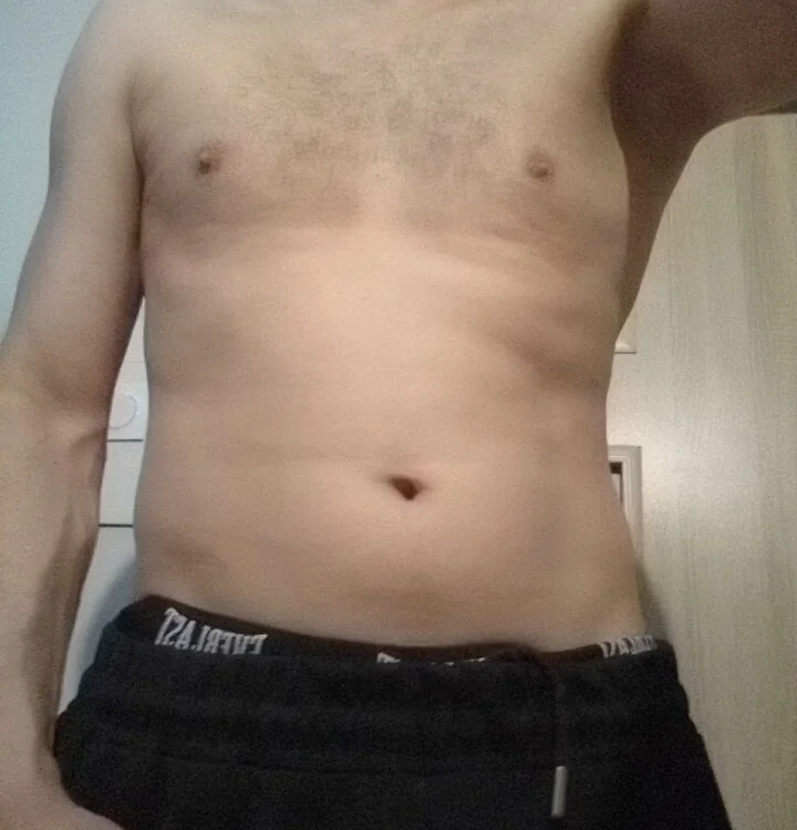 Preview photo of webcam model tajemniczy199 on Stripchat
