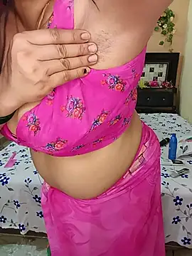 PRIYA_22 — Stripchat वेबकैम मॉडल: फ़ोटो