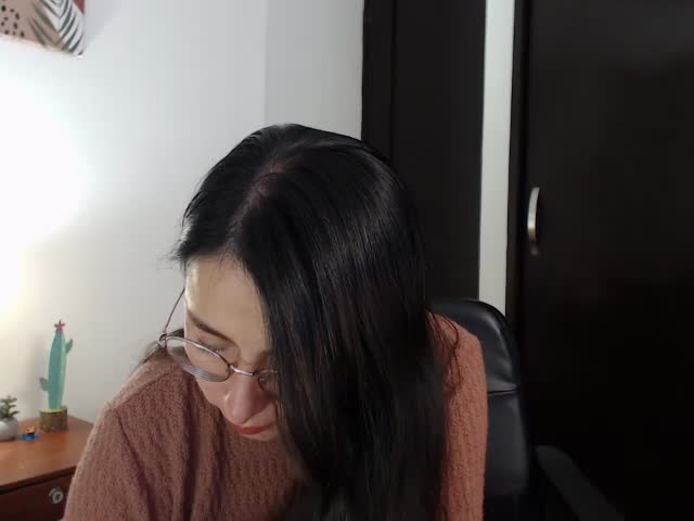 valerysky – XloveCam webkamerás modell