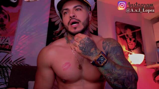 Фото вебкам-модели axel-crow на Flirt4Free