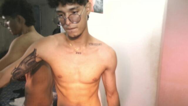 ban-sonder, model webcam de Flirt4Free: fotos