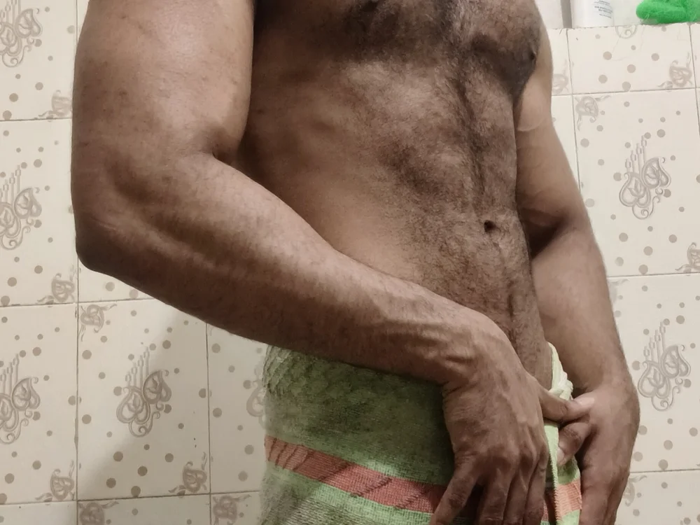 muscularguywithbigcock – Stripchat webkamerás modell