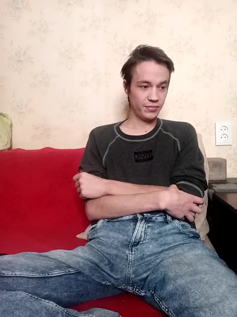 vova24-18 – Webcam-Modell auf BongaCams
