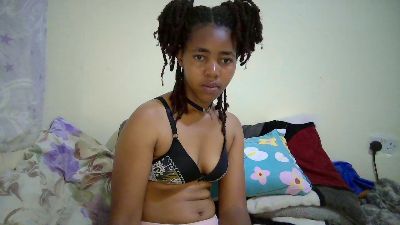 midnightnala, webcammodell på Cam4: bilder