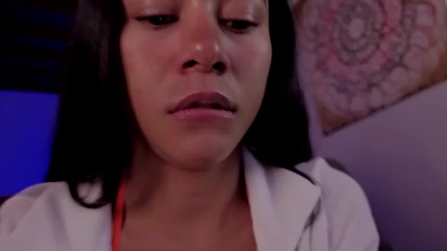 nicollbashel (Chaturbate): nuotraukos, profilis