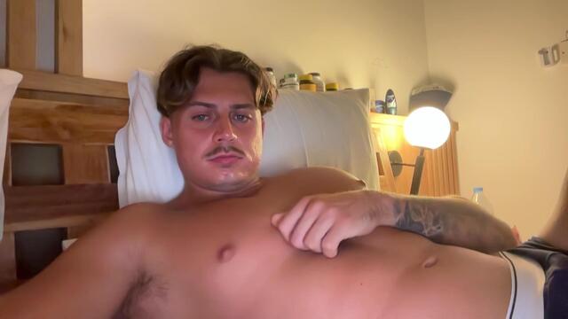 noah-sandler, modelo webcam de Flirt4Free: fotos