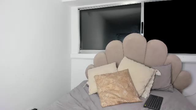 victoriapeach_: عارضة كاميرا ويب على Chaturbate