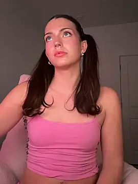 Whitebunnyyy, webcammodel på Stripchat: fotos