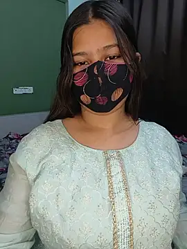 YOUR_GF_ — Stripchat ওয়েবক্যাম মডেল: ছবি
