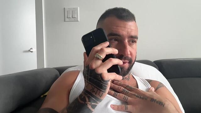 izzi – Flirt4Free webkamerás modell