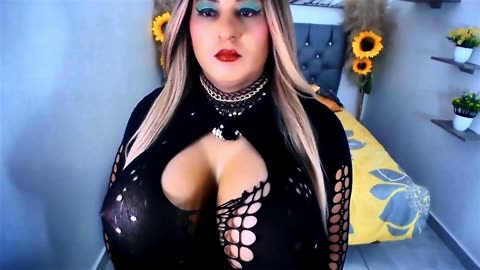 Фото вебкам-модели kamilabigcock на BongaCams