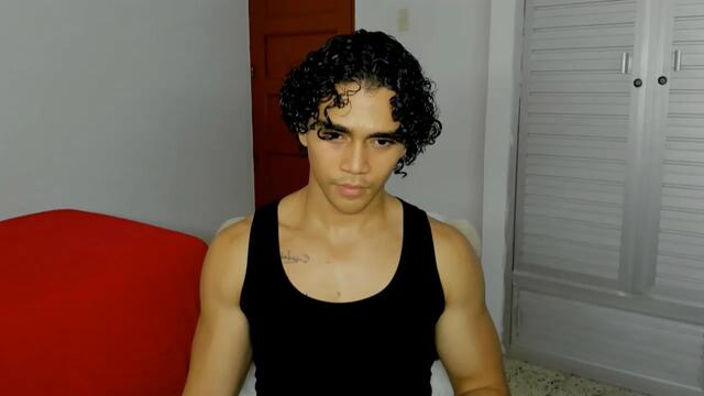Preview photo of webcam model matteo-jack on Flirt4Free