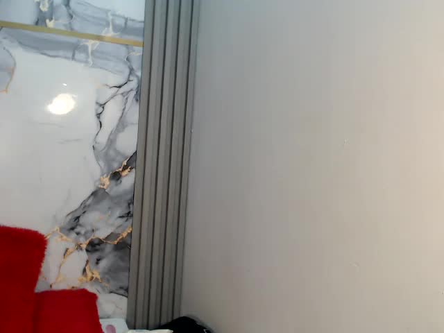 emilyxrosse, cam model su XloveCam: foto