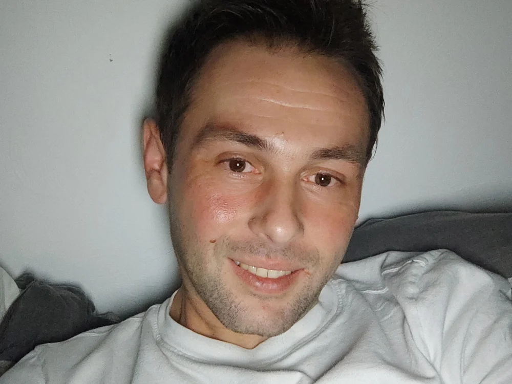 broots91 – уебкам модел в Stripchat: снимки