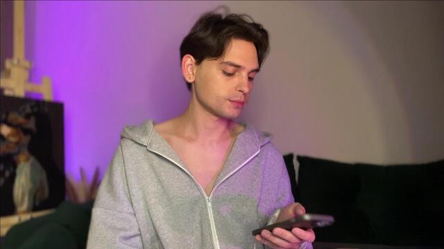 tayler-wade – Flirt4Free webkamerás modell