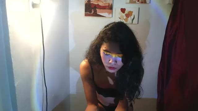 urpixie_doll (Chaturbate): nuotraukos, profilis