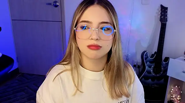 EmilyMiller_ ב-Stripchat: תמונות ופרופיל